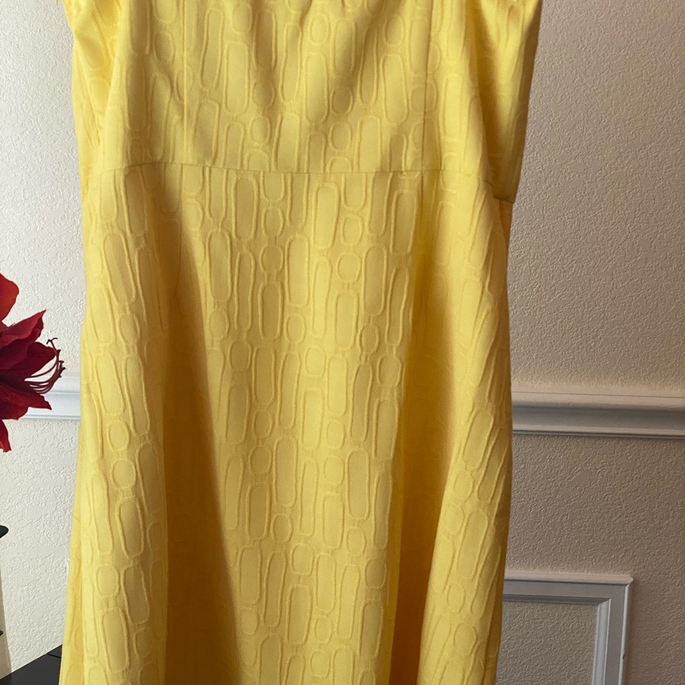 DRESSES...  DRESSES...  DRESSES... - Picture 7 of 8